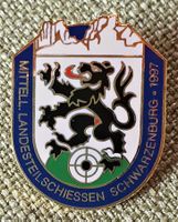 C711 - Pin Schützen Schwarzenburg Suisse
