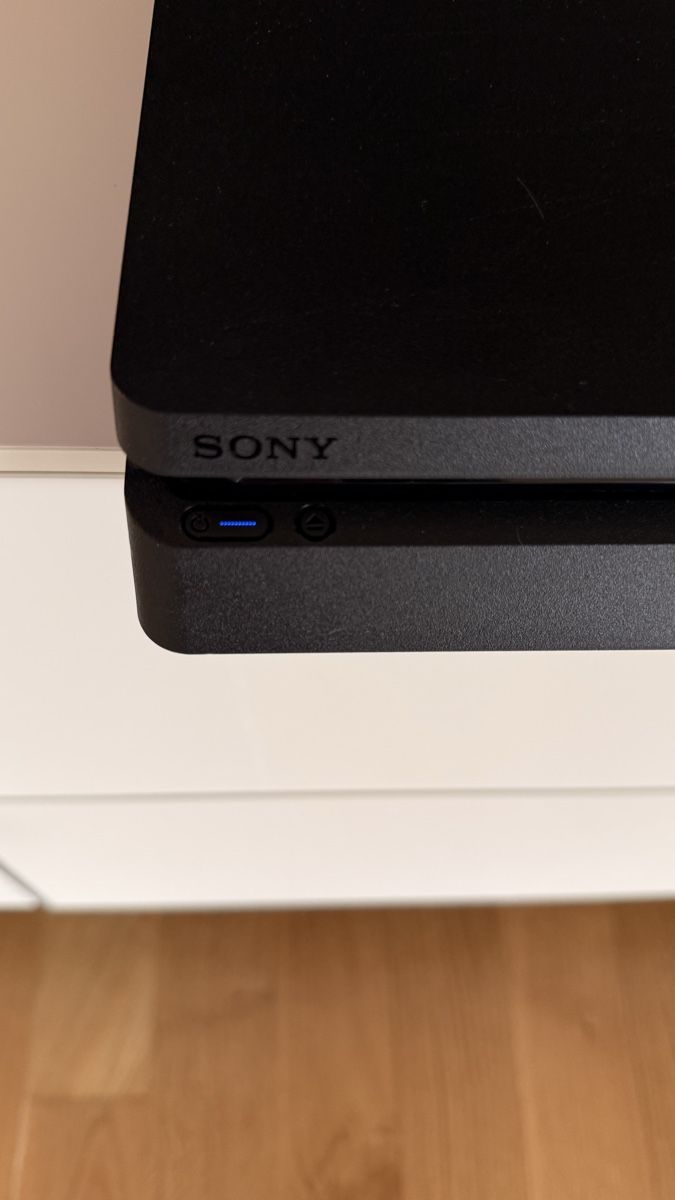 Sony Konsolen: Playstation 4  – Gebraucht aus Wald ZH von Senix 8