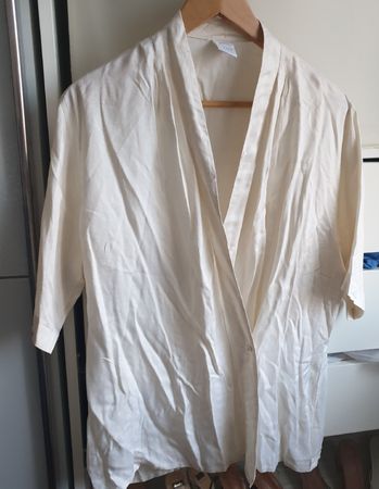 Bogner, Seiden-Wickelbluse Gr.. 44