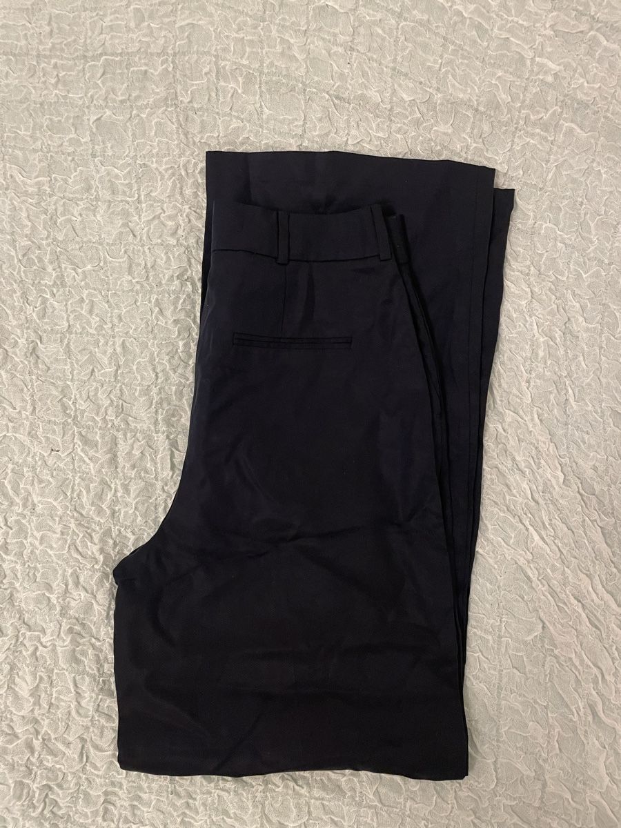 Pantaloni: Pantalon noir large et élégant. Taille 40 – Nuovo (secondo la descrizione) da Lausanne venduto da mau_6tnl 2