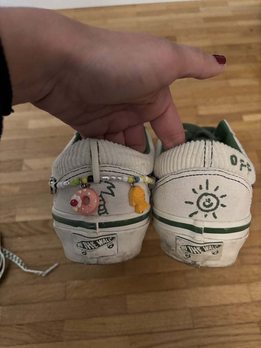 Vans Scarpe da donna: Vans Sneaker Gr.38 1/2 Special Edition (w) – Usato da St. Gallen venduto da heartbug 1