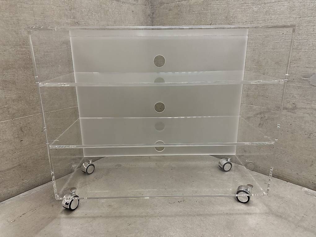 Sonstiges zum Kartsport: Media cart plexiglass vintage 🤍 Rollmöbel TV Plexiglas – Gebraucht aus Zuerich von mas925 1