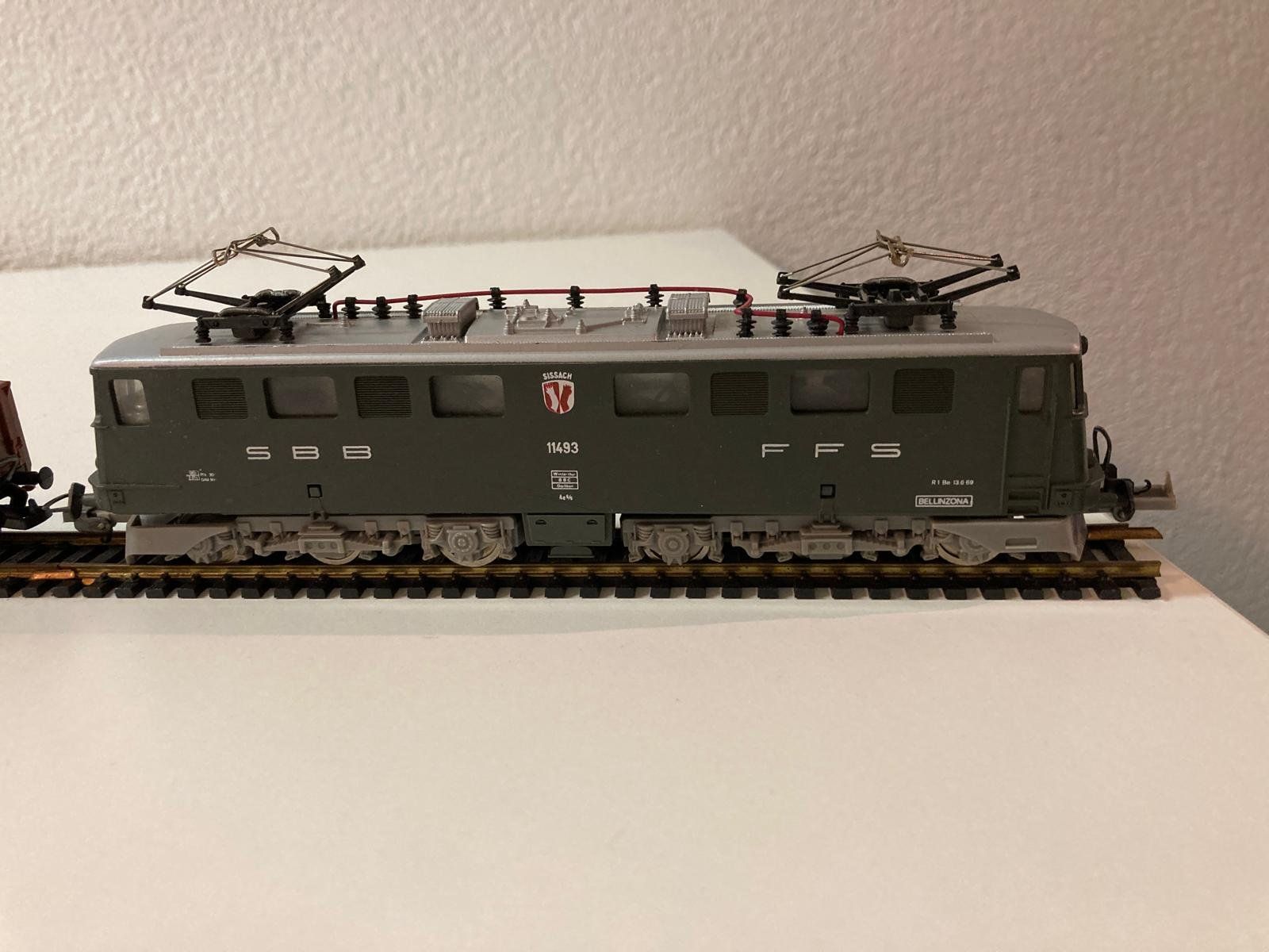 Lima Modellini di ferrovie: LIMA-Modeleinsenbahn mit viel Zubehör – Usato da Emmen venduto da Huwimark