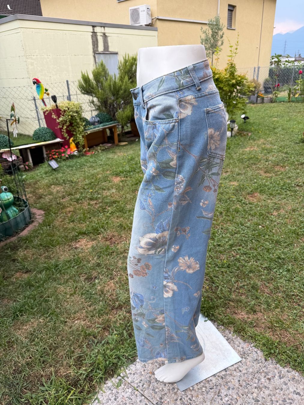 Jeans: Jeans mit blumen Gr. S - Vintage – Gebraucht aus Cugnasco von tizianaq 3