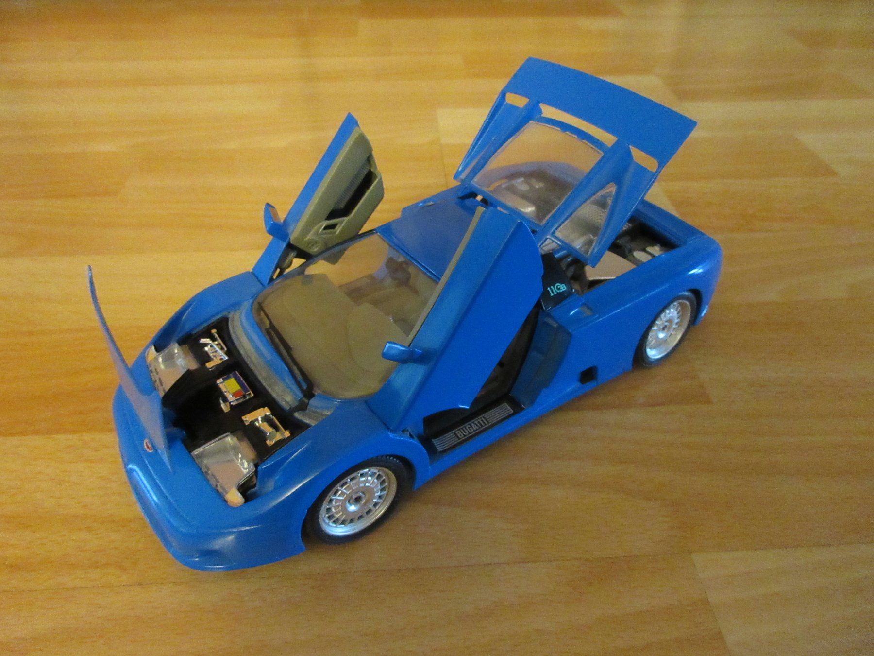 Bburago Modellini d'auto: Bugatti EB 110 – Usato da Kaisten venduto da renault015 1