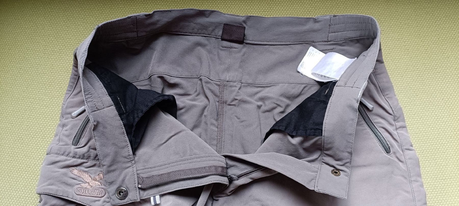 Pantaloni: SALEWA Bermuda Gr. 36 – Usato da Porza venduto da tbch 3