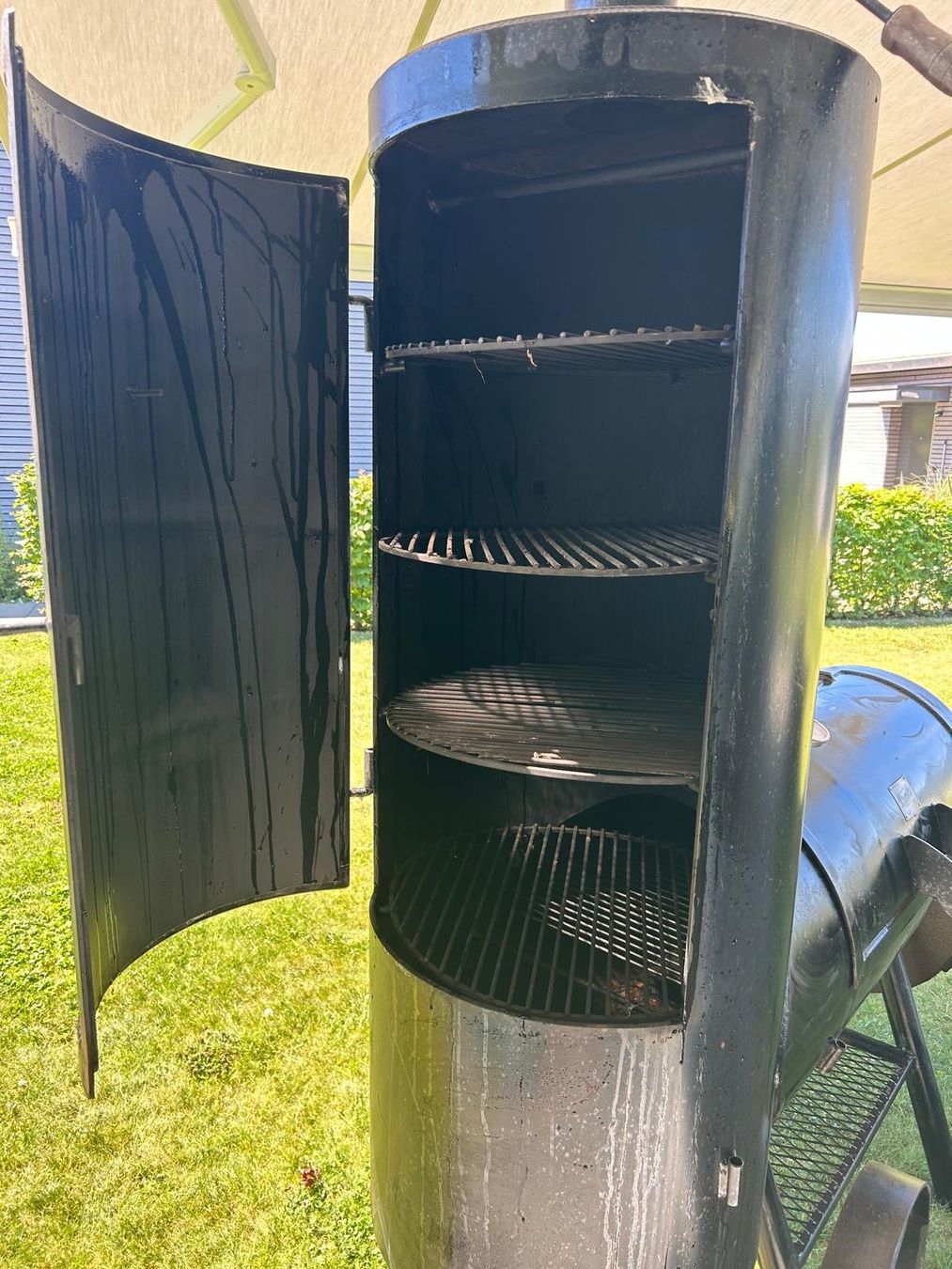 Griglie: Grill Smoker – Usato da Rickenbach b. Wil venduto da bravo20v 3