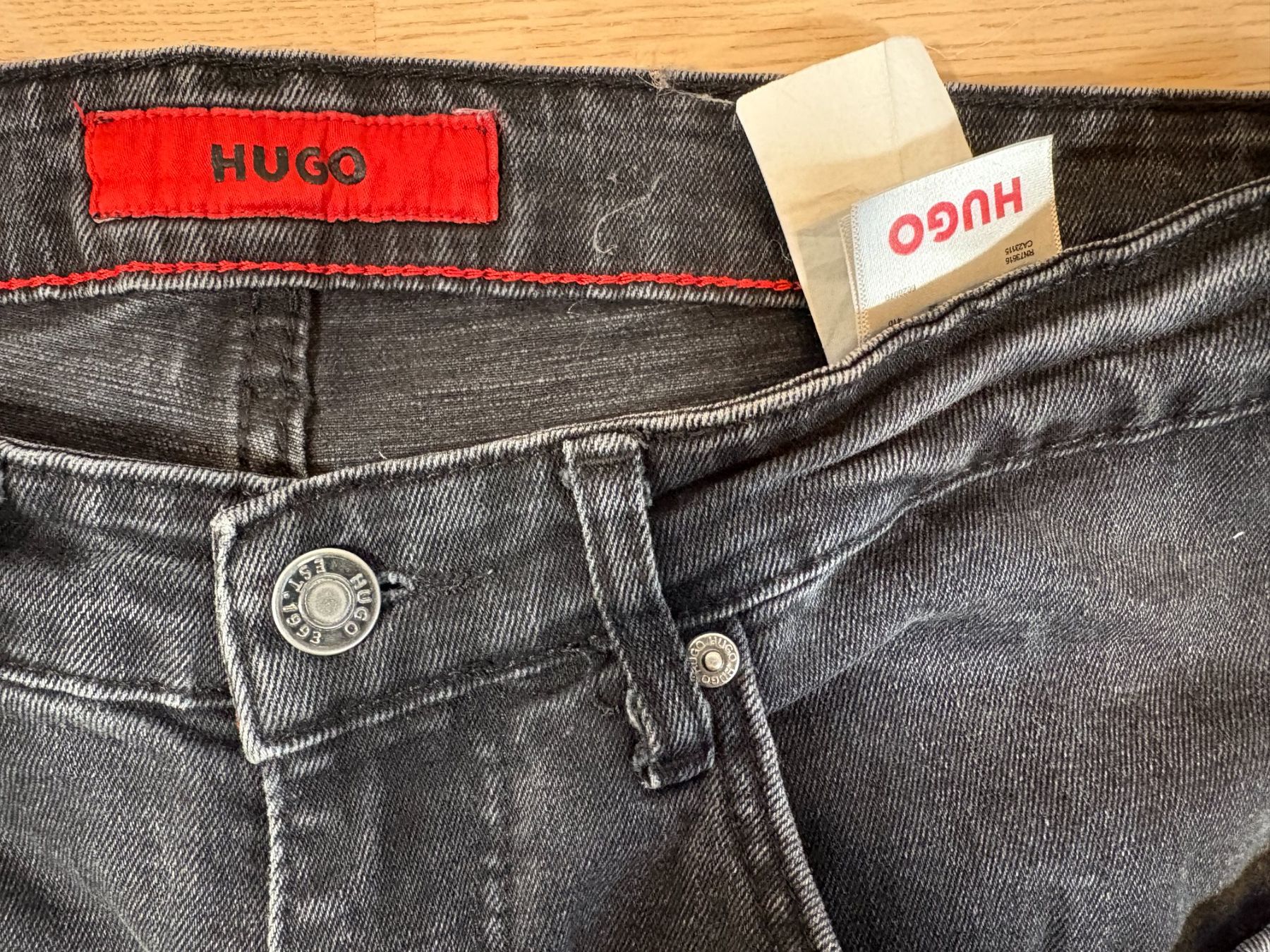 Hugo Boss Jeans: Hugo Jeans Grösse 31 – Usato da Elgg venduto da Jo_Naj 3