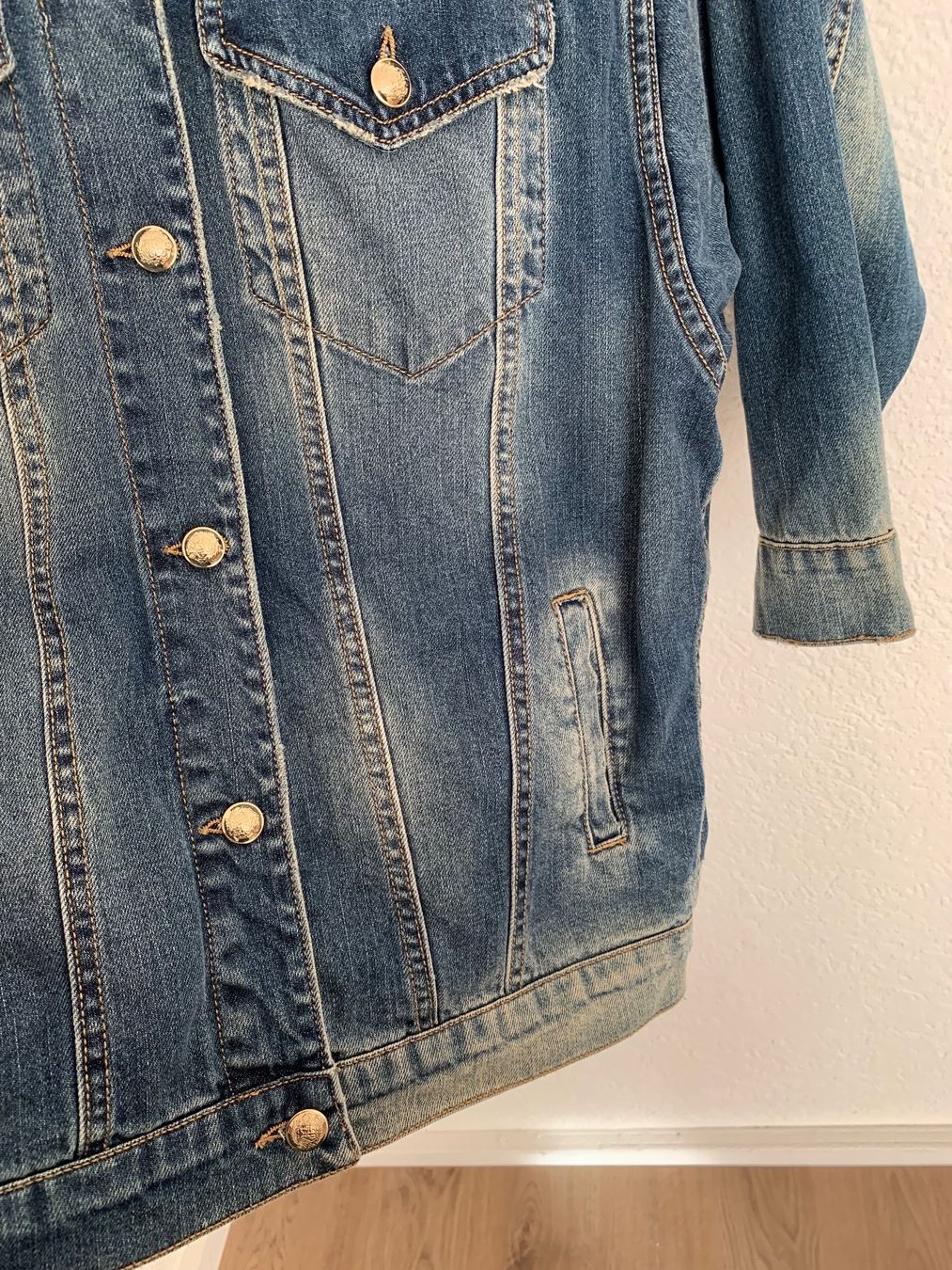 Mango Giacche: Mango Jeans Jacke oversized destroyed Look Gr. S – Nuovo (secondo la descrizione) da Fislisbach venduto da KolibriSecondhand 8