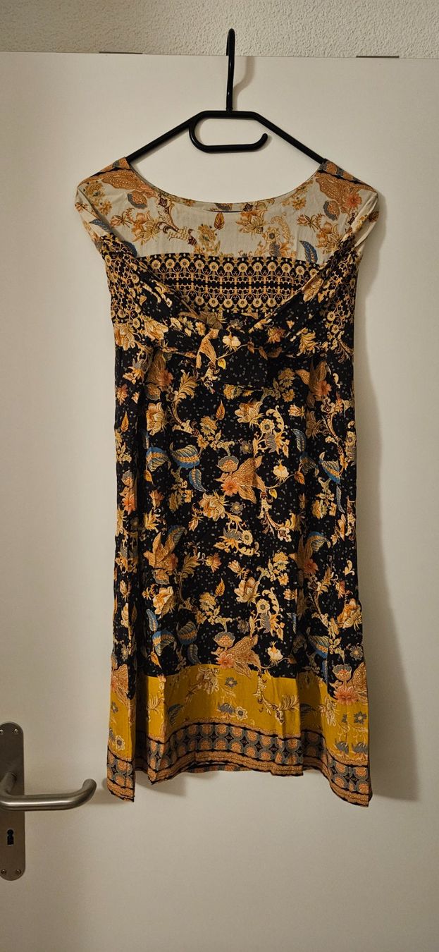 Desigual Kleider: Desigual Kleid in herbstlichen Farben – Gebraucht aus Volketswil von lullu64