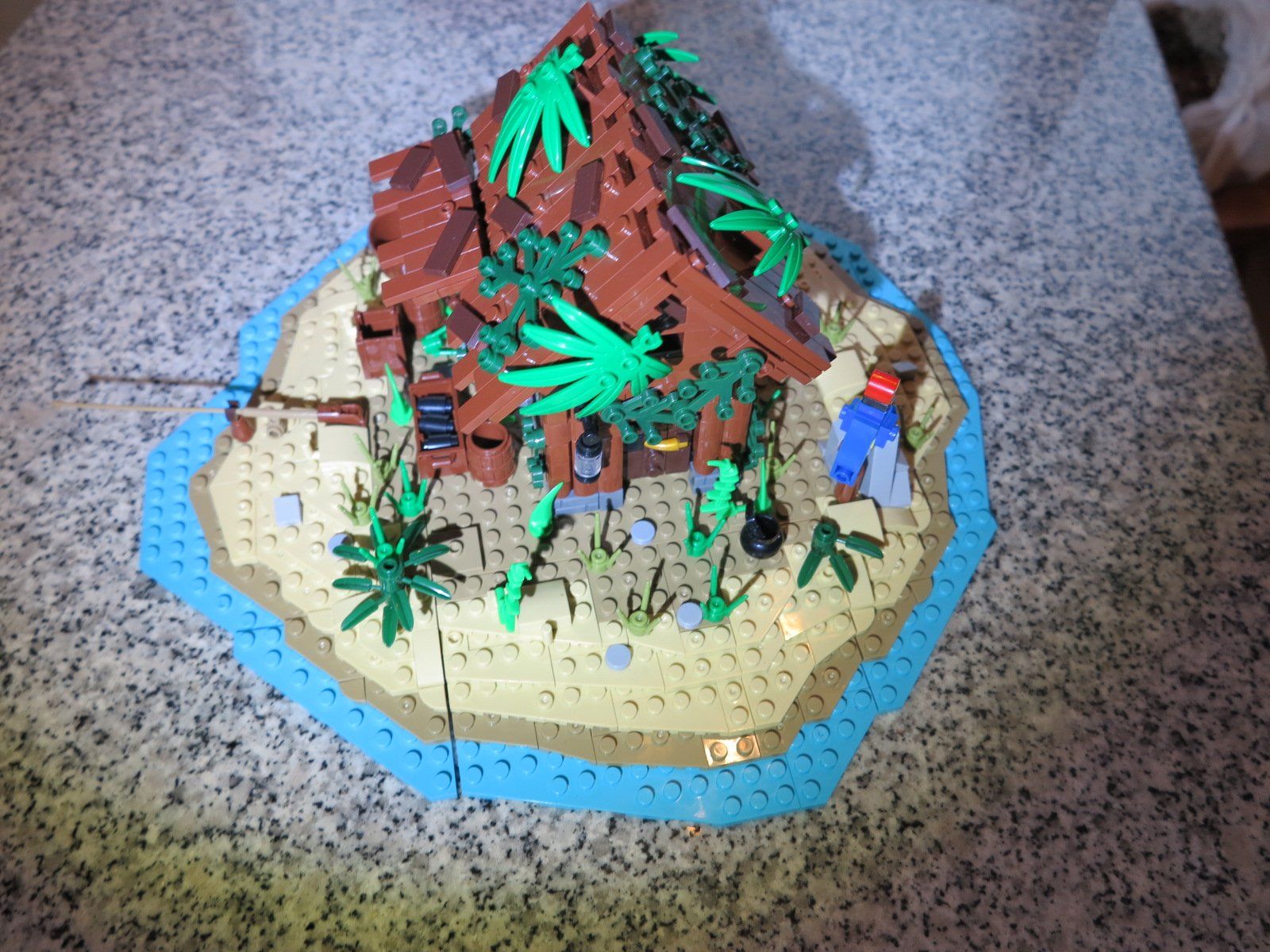 Spielzeuge: Klemmbausteine Insel – Gebraucht aus Bettmeralp von stermei 1