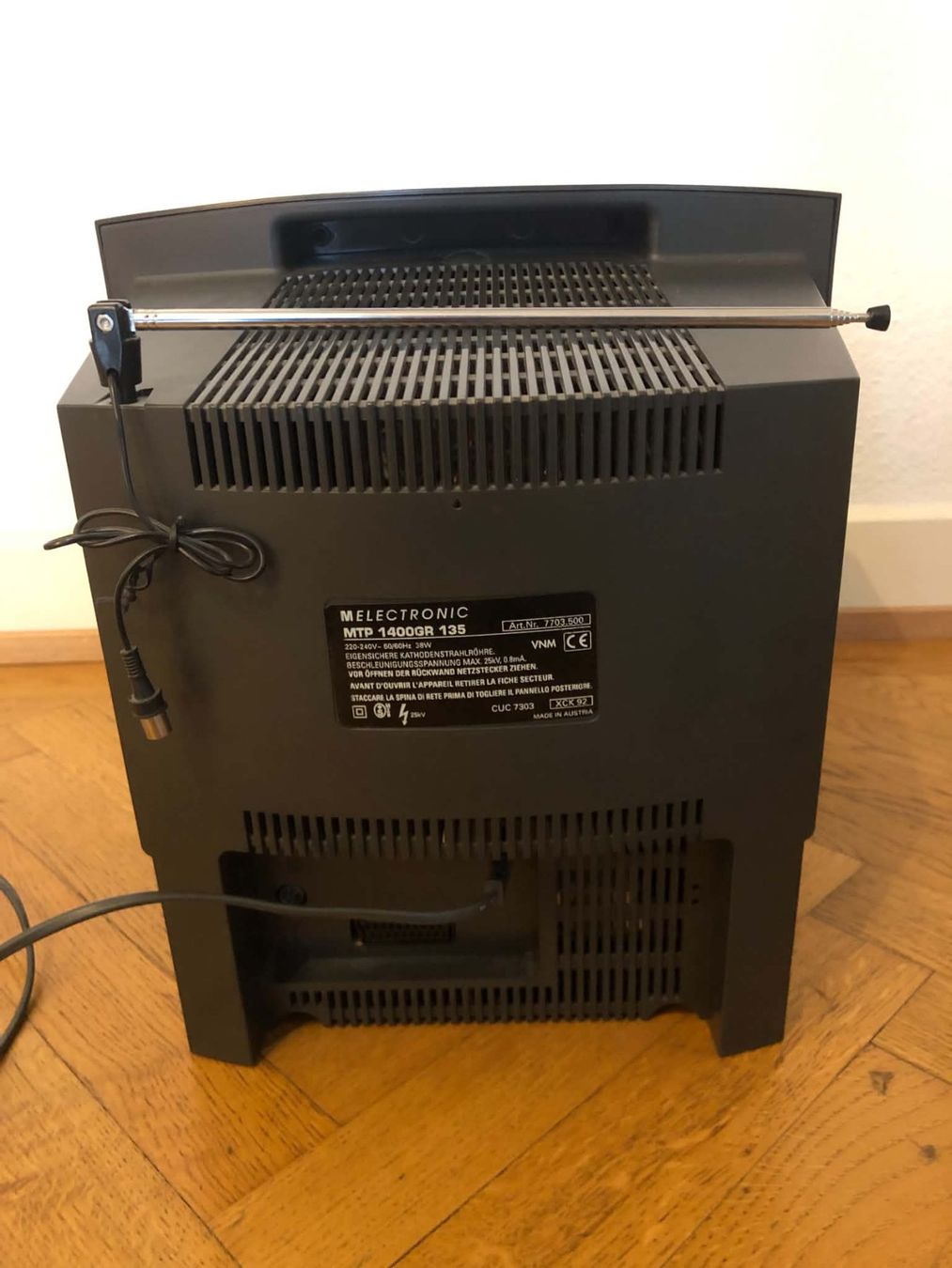 Televisori: Téléviseur Melectronic MTP 1400GR 135. – Usato da Nyon venduto da BrocBox 6