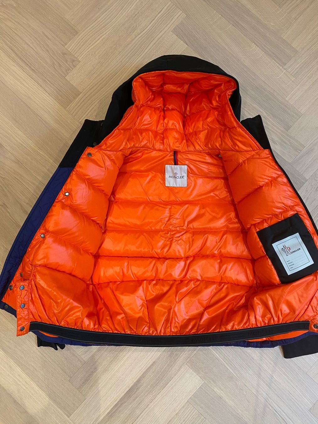 Moncler Giacche & Cappotti: Moncler winter jacket – Usato da Crans VD venduto da jas_9g82 2