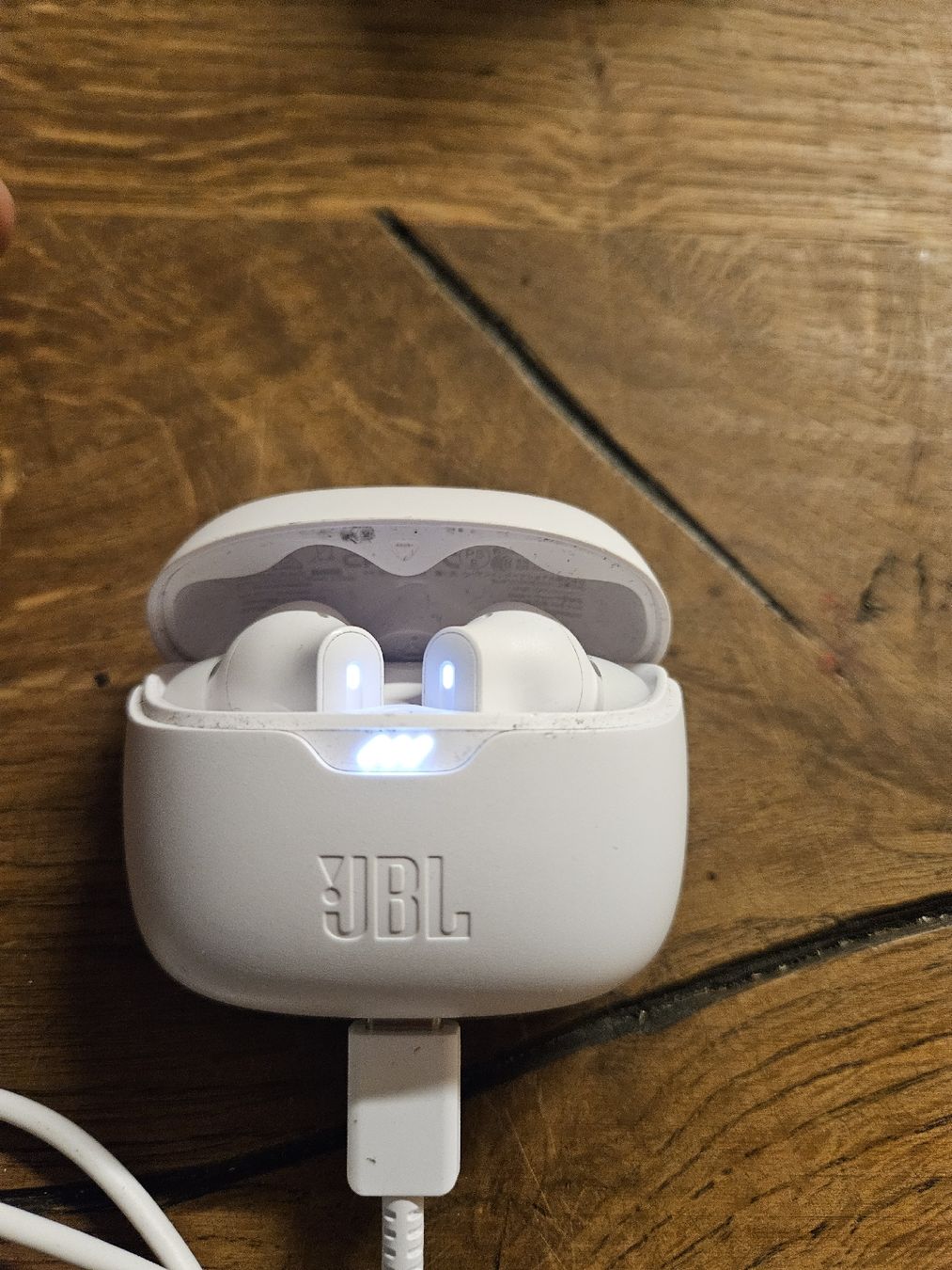 JBL Cuffie: JBL Tune 225TWS Wireless Kopfhörer (A1) – Usato da Rorschach venduto da TimelessTrading
