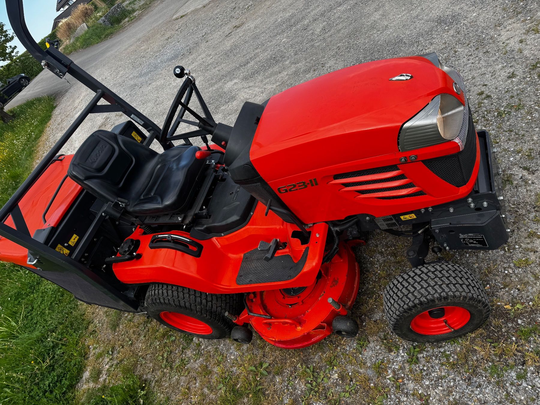 Kubota Tagliaerba: Rasentraktor Kubota G 23-ll – Usato da Niederuzwil venduto da Dakitiki 3