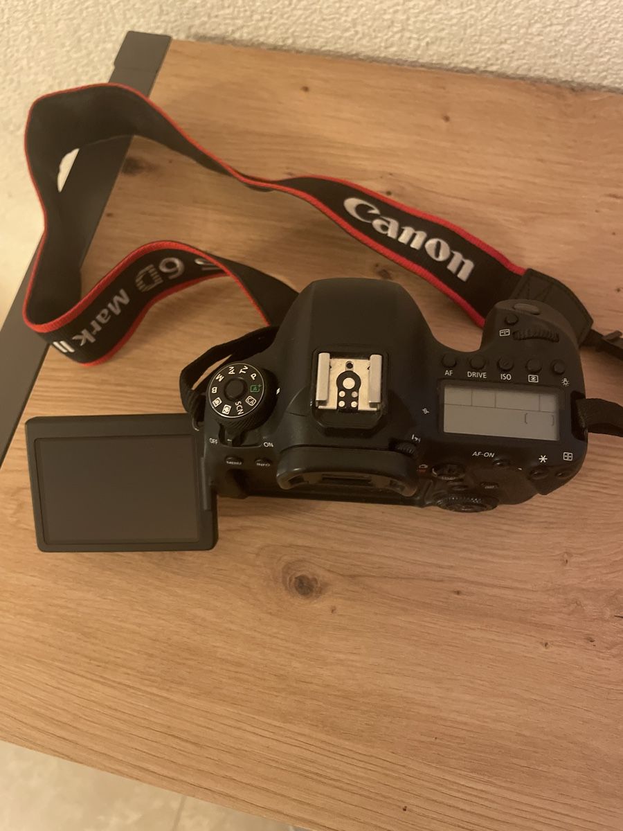 Canon Fotocamera: Canon 6d mark II – Nuovo (secondo la descrizione) da Belfaux venduto da van_d5fy 1