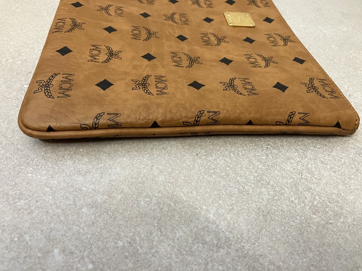 Mcm Borse: MCM Pouch mit Handgelenksband - neu – Nuovo (secondo la descrizione) da Stansstad venduto da kerri8 5