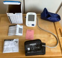 Omron M3 Blutdruckmessgerät Oberarm neuwertig