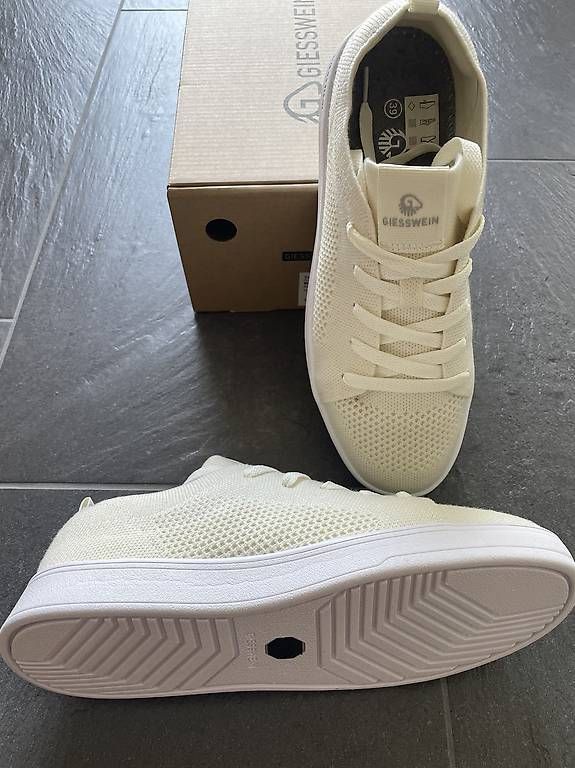 Damenschuhe: Giesswein Wool Sneakers Damen – Gebraucht aus Meisterschwanden von xX3000Xx 1