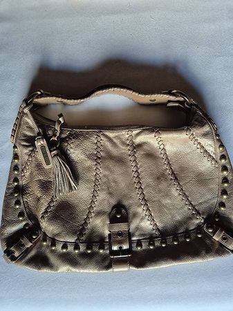Isabella Fiore Ledertasche in Gold mit Nieten