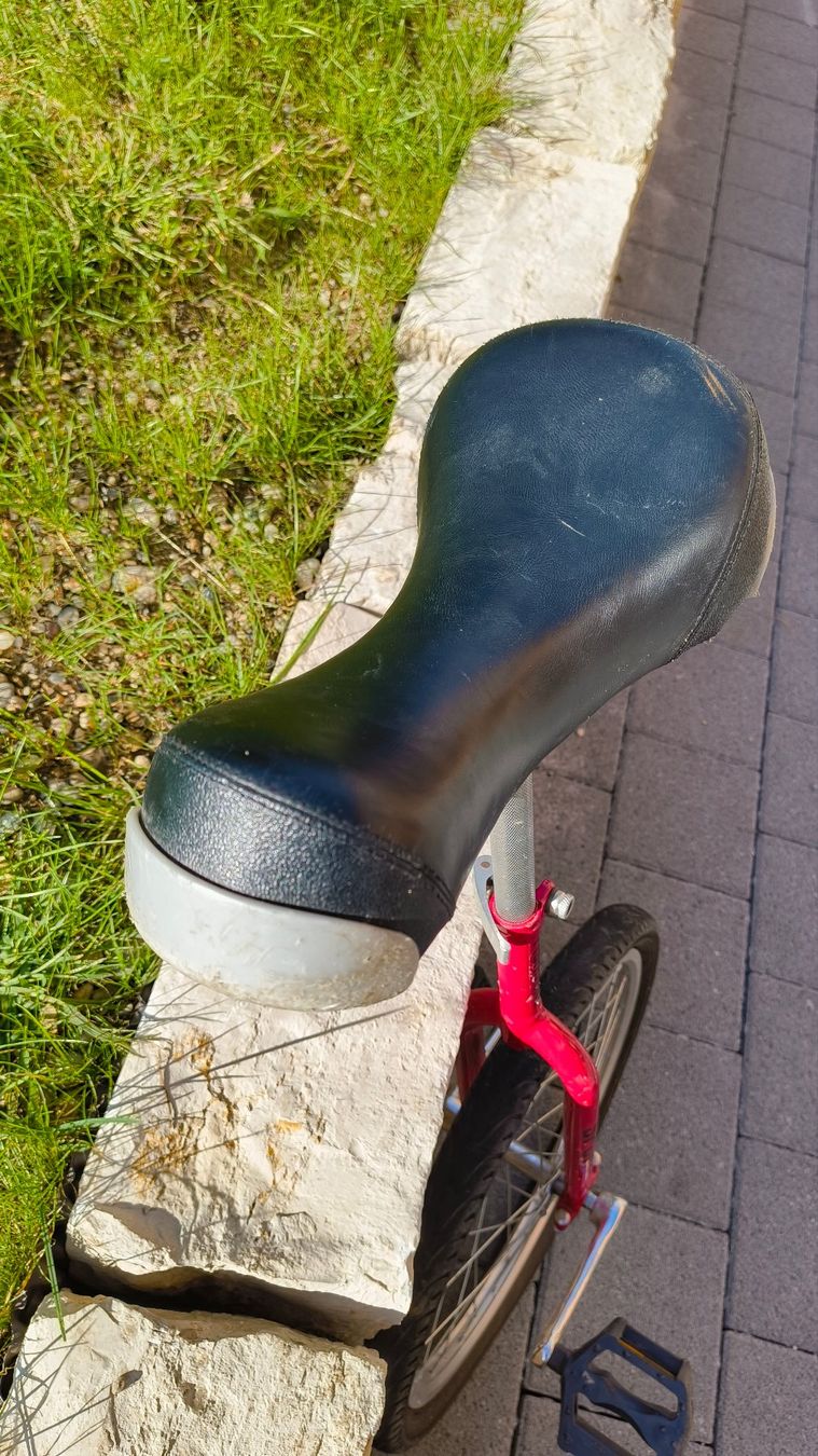 Biciclette: Rotes Einrad gebraucht guter Zustand – Usato da Stein AG venduto da fri_vpb8 2