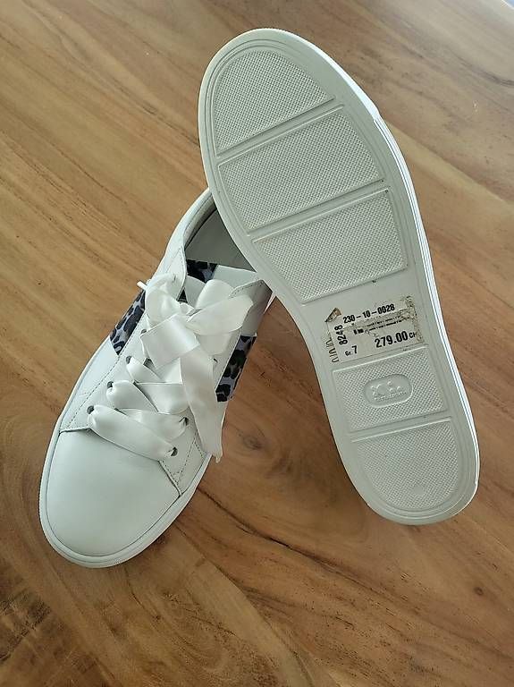 Chaussures femmes: Kennel & Schmenger / Lässiger Sneaker – D'occasion à Wettswil par lju_sx26 1