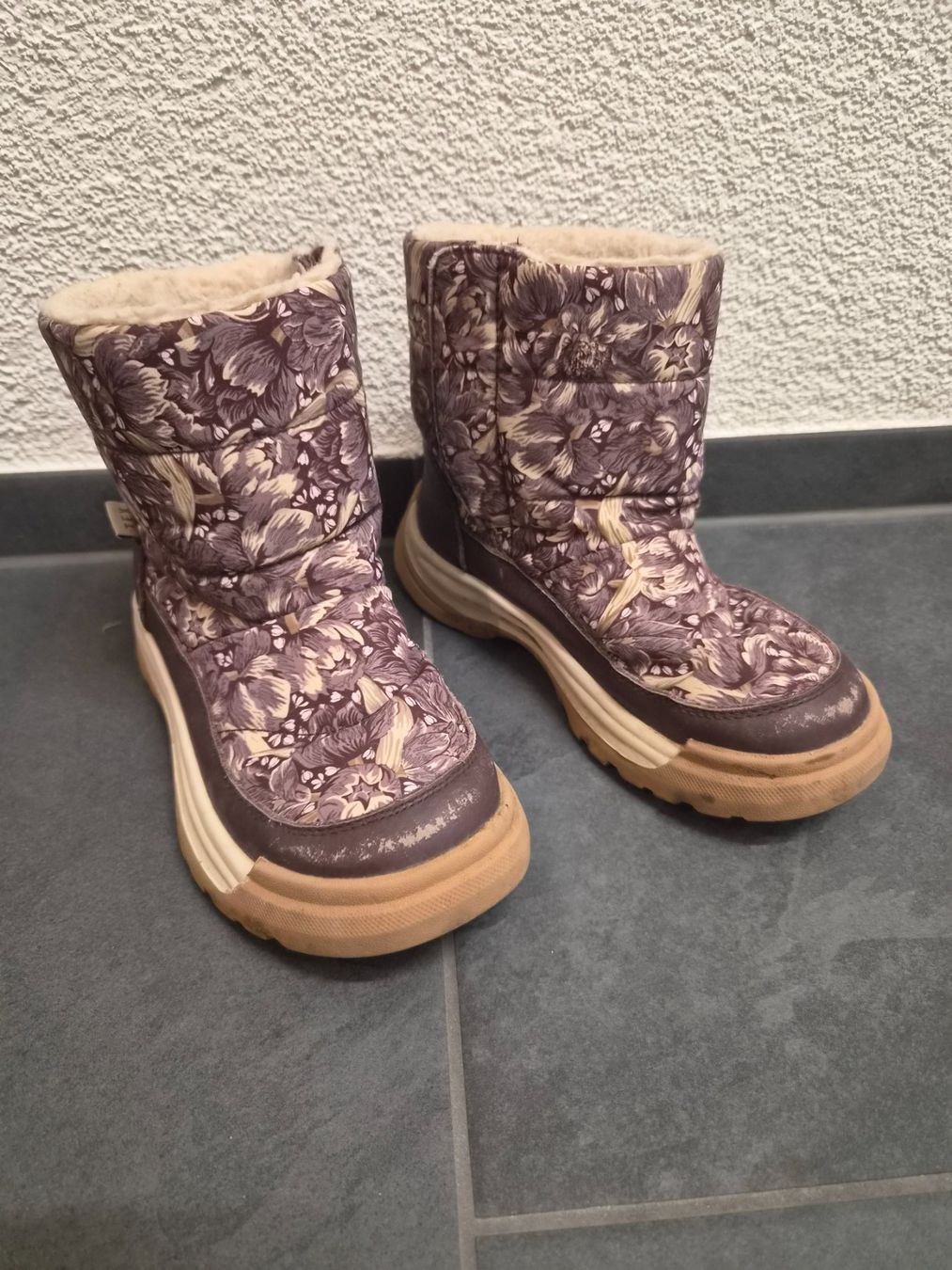 Wheat Scarpe per ragazze: Winterstiefel von Wheat Grösse 31 – Usato da Basel venduto da Misoppe