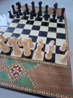 Jeu d'échecs artisanal en bois -