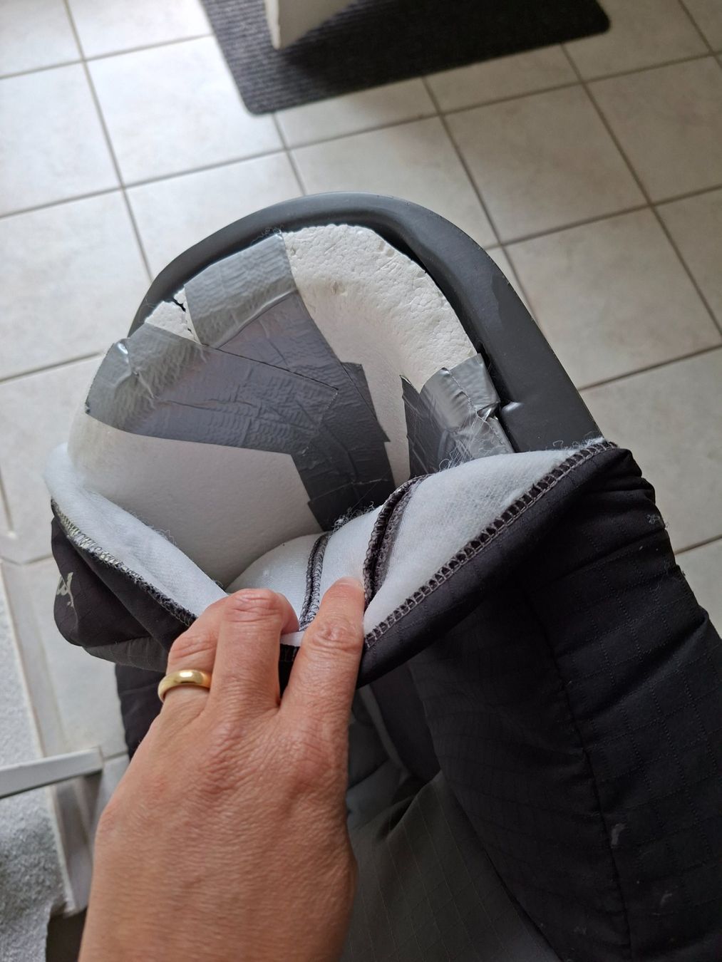 Seggiolini per auto: Kinderautositz Römer – Usato da Wilen b. Wollerau venduto da Freyli01 2