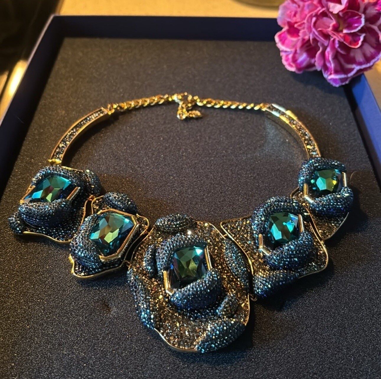 Swarovski Catenine: Swarovski Statement Kette limitiert, & original verpackt – Nuovo e nell'imballaggio originale da Kirchleerau venduto da Piroska05 7