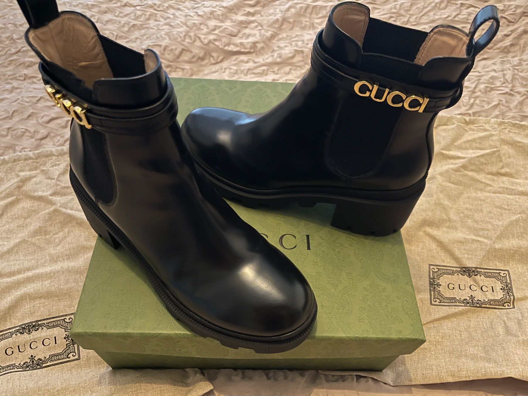 Gucci Chaussures femmes: GUCCI BOOTS – D'occasion à Lausen par ivanasko3 3