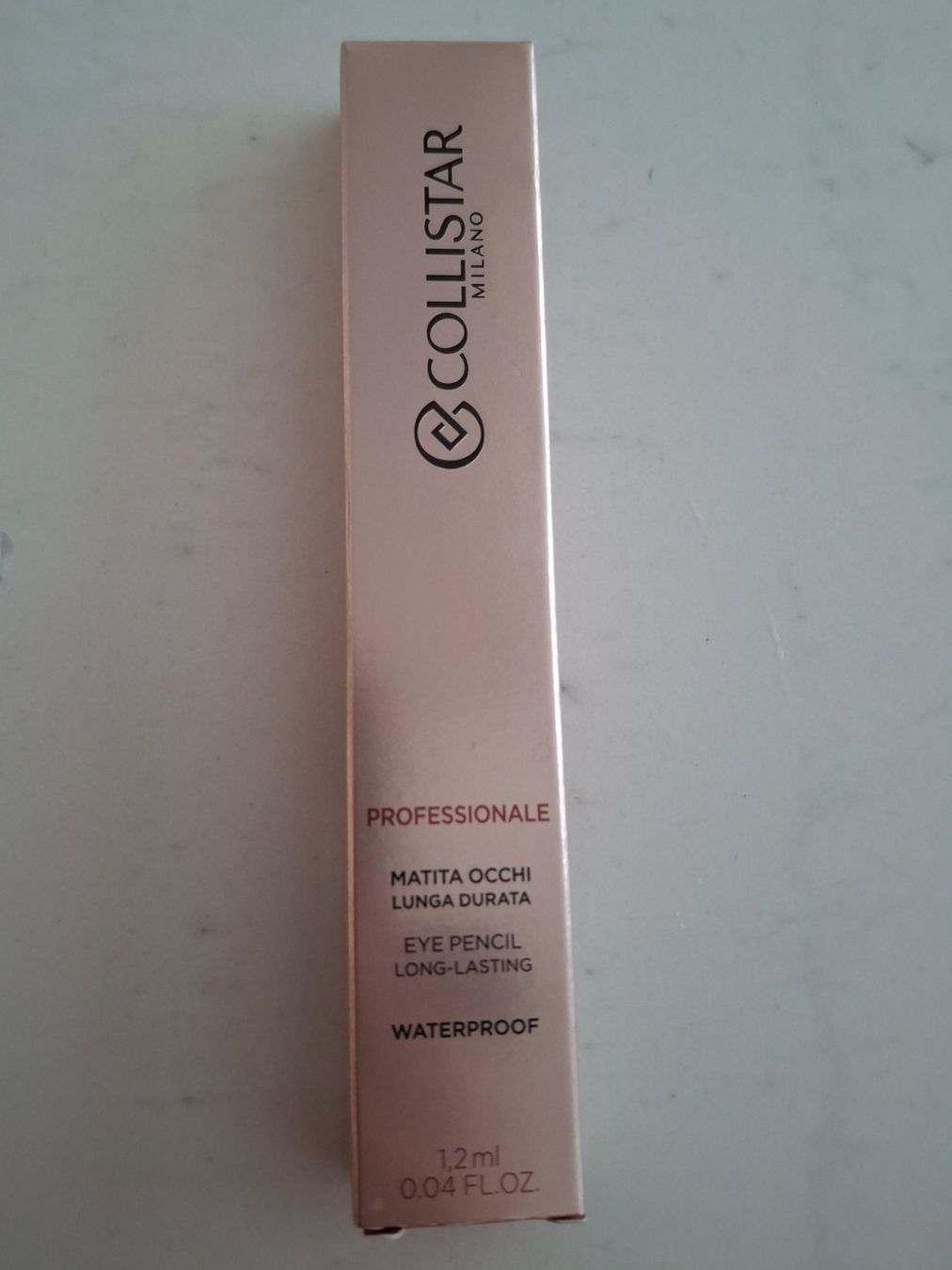 Make-up: Collistar Milano, wasserfester Stift, Viola Metallo. Neu – Nuovo e nell'imballaggio originale da Bellikon venduto da MellonCollieMitTwint