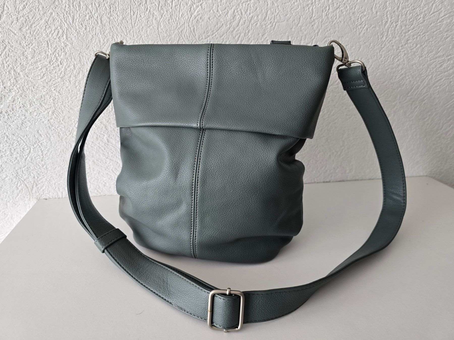 Zwei Sacs femmes: Sac de la marque ZWEI – Neuf (Voir description) à Les Verrières par kitel79 3