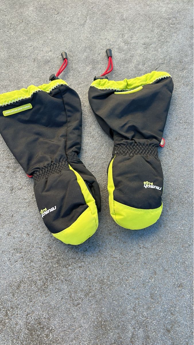 Kinderhandschuhe: Winter Handschuhe Reusch Kids – Gebraucht aus Arisdorf von Checkmaster