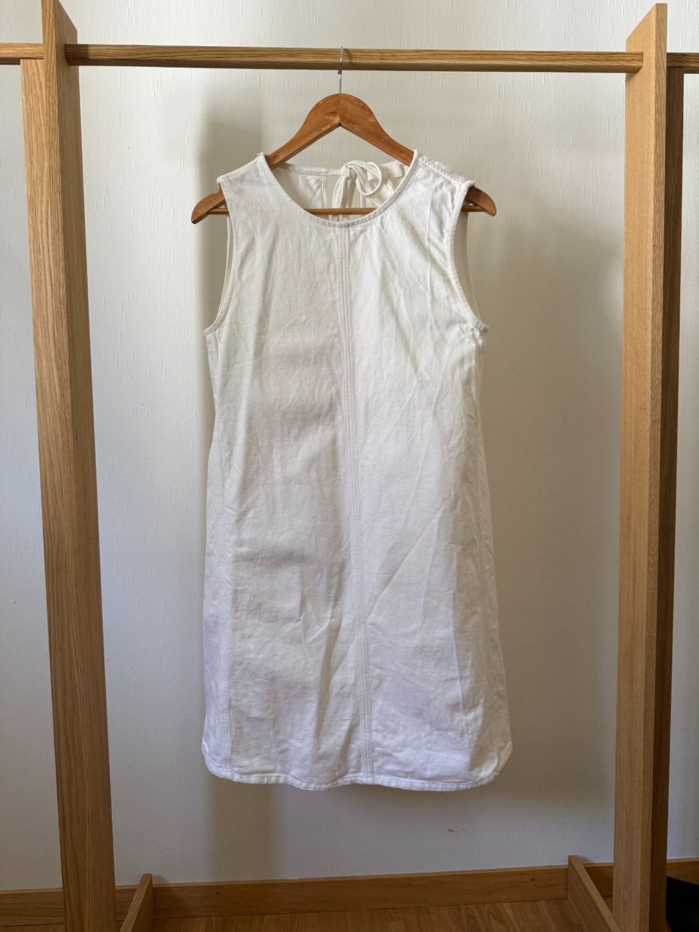 Cos Vestiti: COS Ärmelloses Sommerkleid / Kleid – Usato da Zürich venduto da nt7