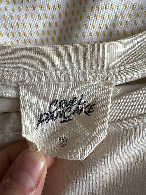T-shirts: Cruel Pancake - Tshirt taille 2 – D'occasion à Geneve par tom_d7f8 2