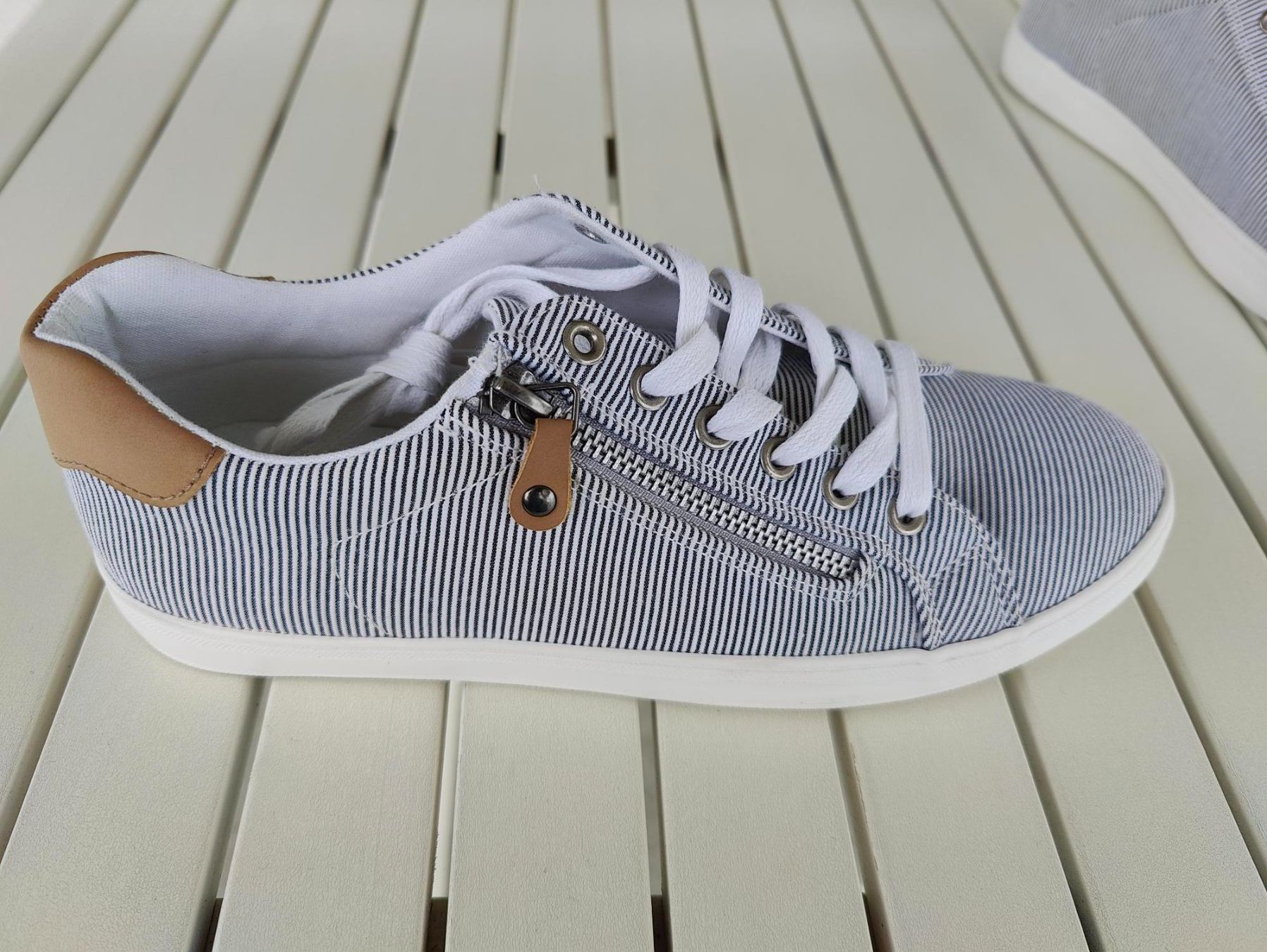 Graceland Scarpe da donna: Turnschuhe, Gr. 41, Graceland, neu – Nuovo (secondo la descrizione) da Meggen venduto da SellingGoods_1 3