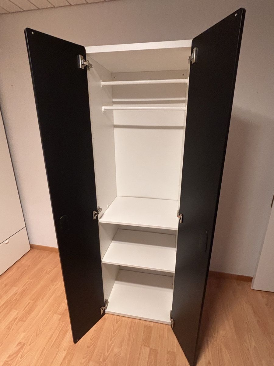 Schränke: Kinder Kleiderschrank IKEA – Gebraucht aus Affoltern am Albis von interceptor356 1