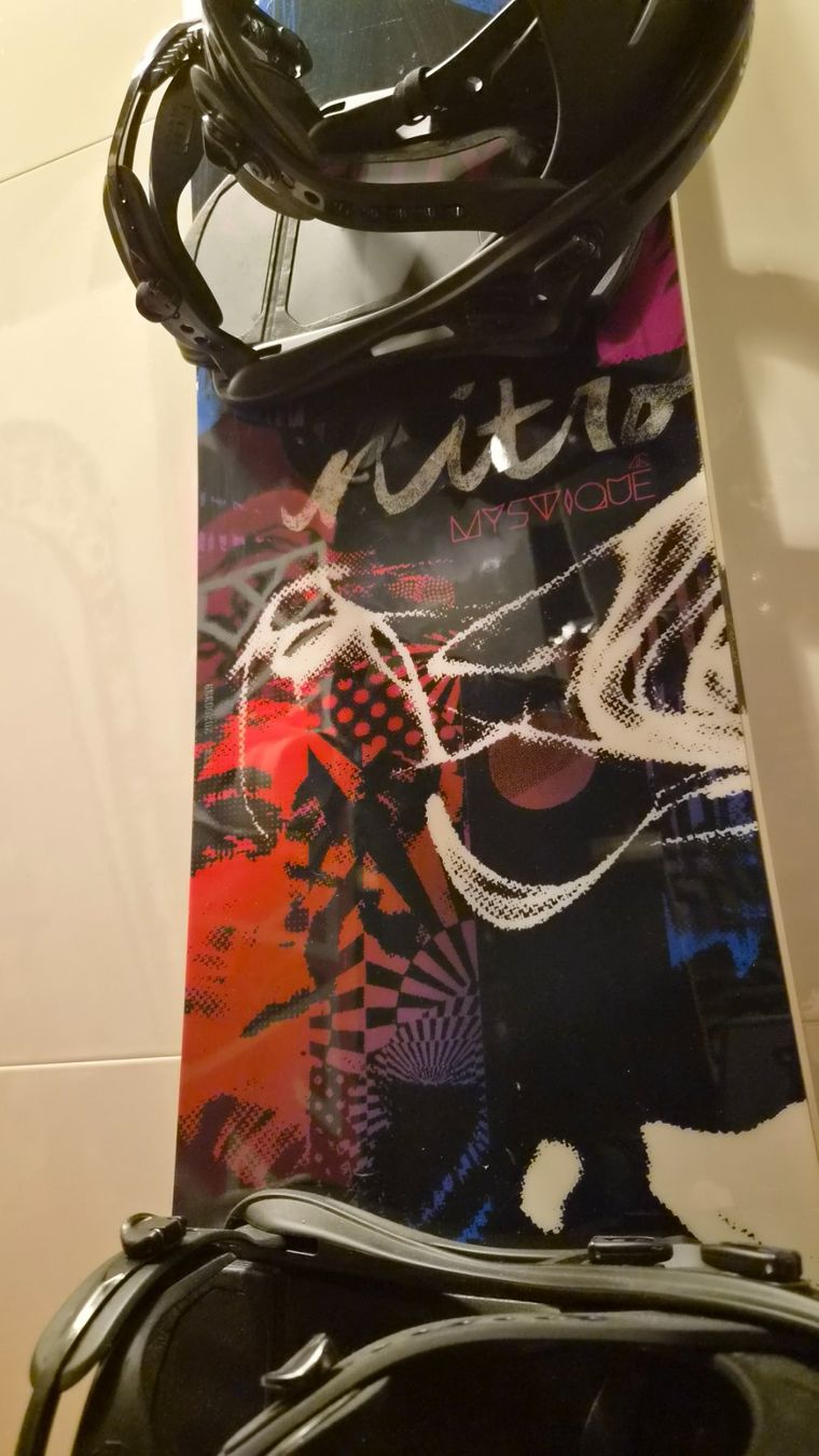 Snowboard Nitro Boards: Nitro Snowboard 146cm inkl. Bindung – Gebraucht aus Oberrieden von Raja011 3