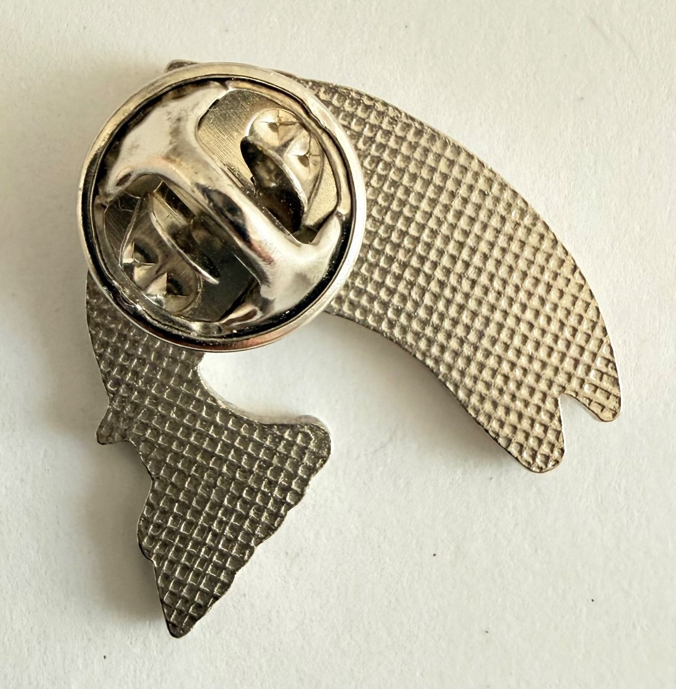 Placchette & Badge: Pin’s poisson émaillé SPRE 2.5 cm – Usato da Fleurier venduto da jea_j77g 1
