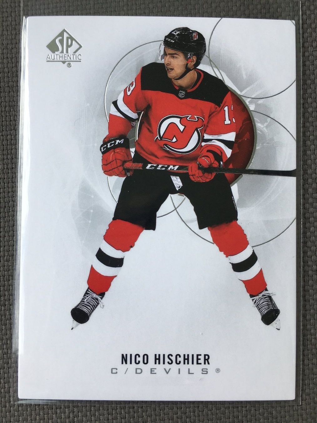 NHL Carte collezionabili: SP Authentic 20/21 #47 Nico Hischier NJ Devils – Usato da Grüningen venduto da Peterpan99