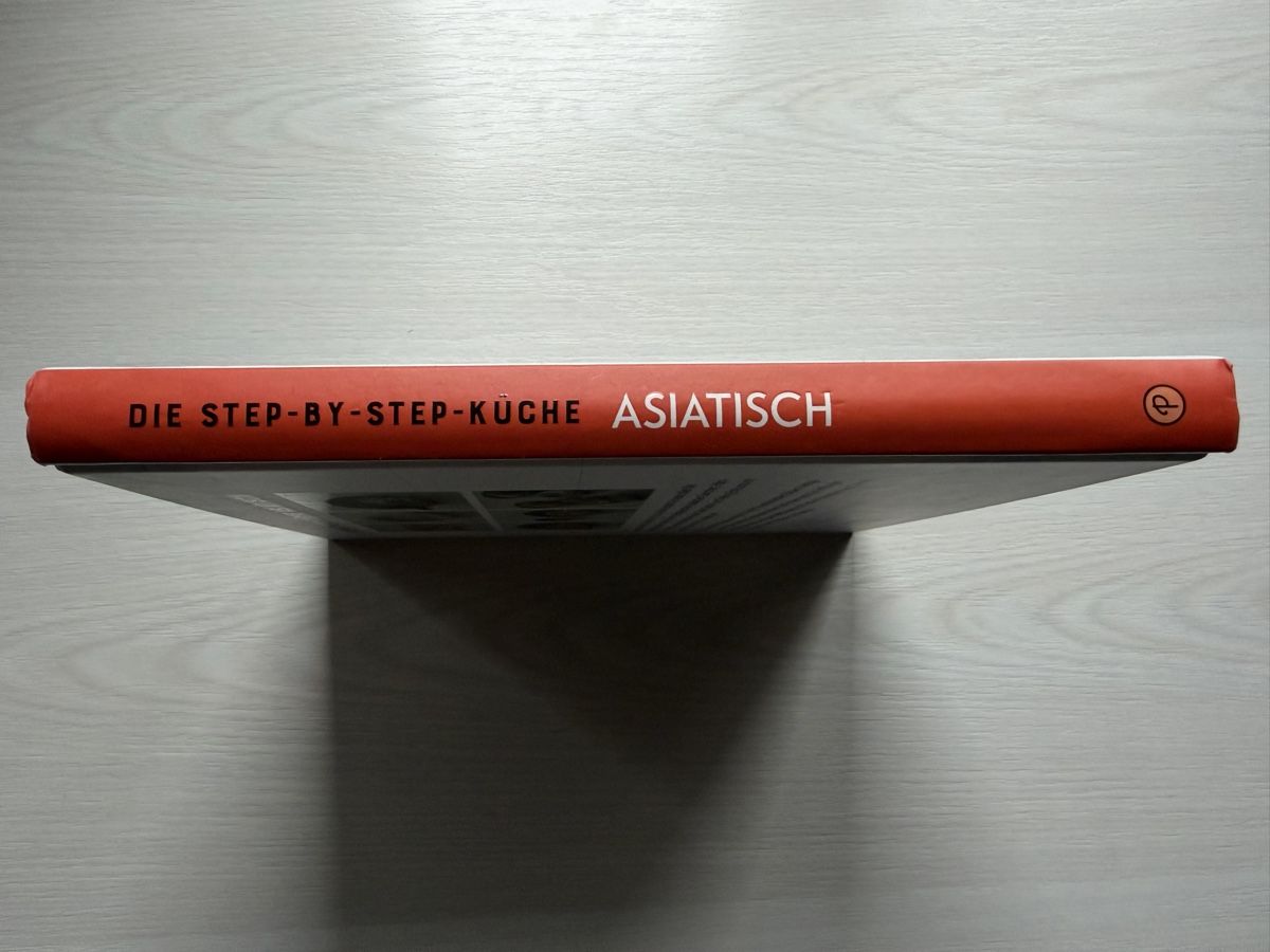 Libri: Asiatisch Kochbuch: Step-by-Step Küche - Neu – Nuovo e nell'imballaggio originale da Hauptwil venduto da Tifosi92 2