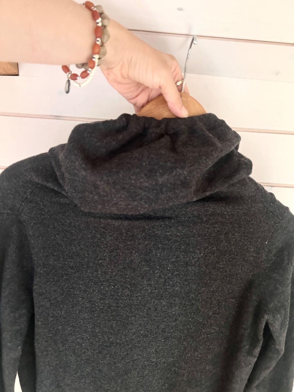 Cos Pullover & Sweatshirts: COS 100% Wolle Pullover - Gr. S – Gebraucht aus Illnau von Monkky 6
