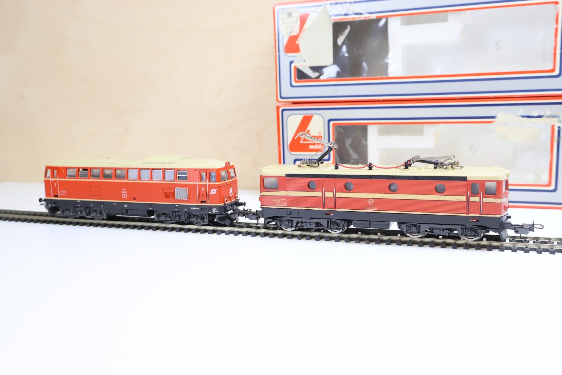 Lima Modellini di ferrovie: Lima Doppelpack ÖBB E-Lok + Diesellok H0 DC – Usato da Winterthur venduto da Monstera 6
