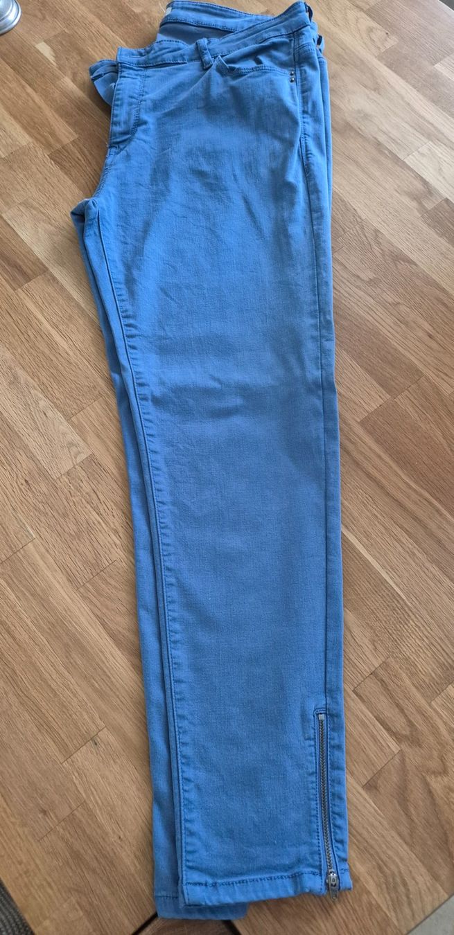 Esprit Pantalons: Blaue Hose Gr. 42 Esprit – D'occasion à Büetigen par moendli70