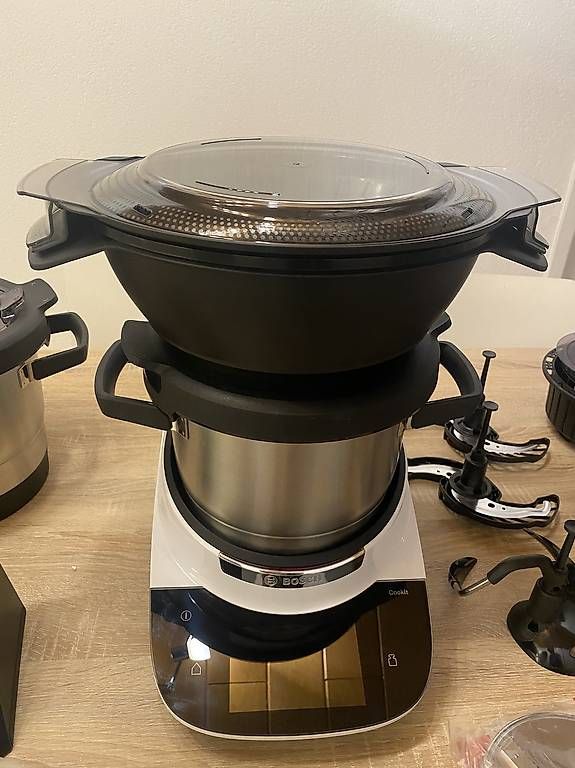 Elettrodomestici da cucina: Bosch Cookit Premium Set Weiss Top Zustand – Usato da Solothurn venduto da nev_7qmh 1