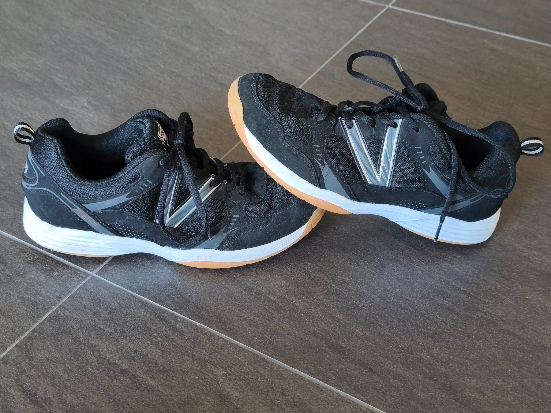 Victory Schuhe für Jungen: Hallenschuhe Victory - Grösse 38 – Gebraucht aus Jegenstorf von Juchlistock 7