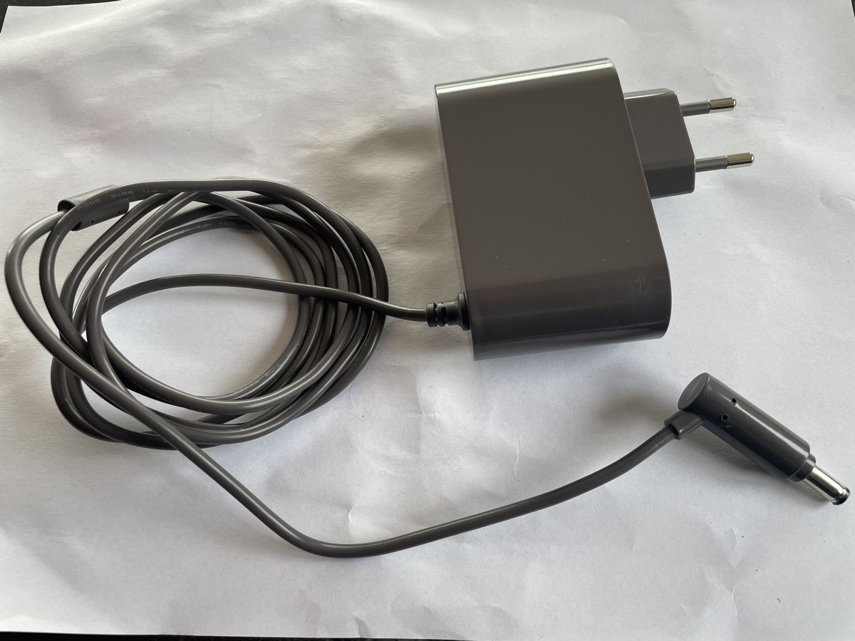 Câbles: Dyson V8 Ladekabel – D'occasion à Eschenbach SG par male