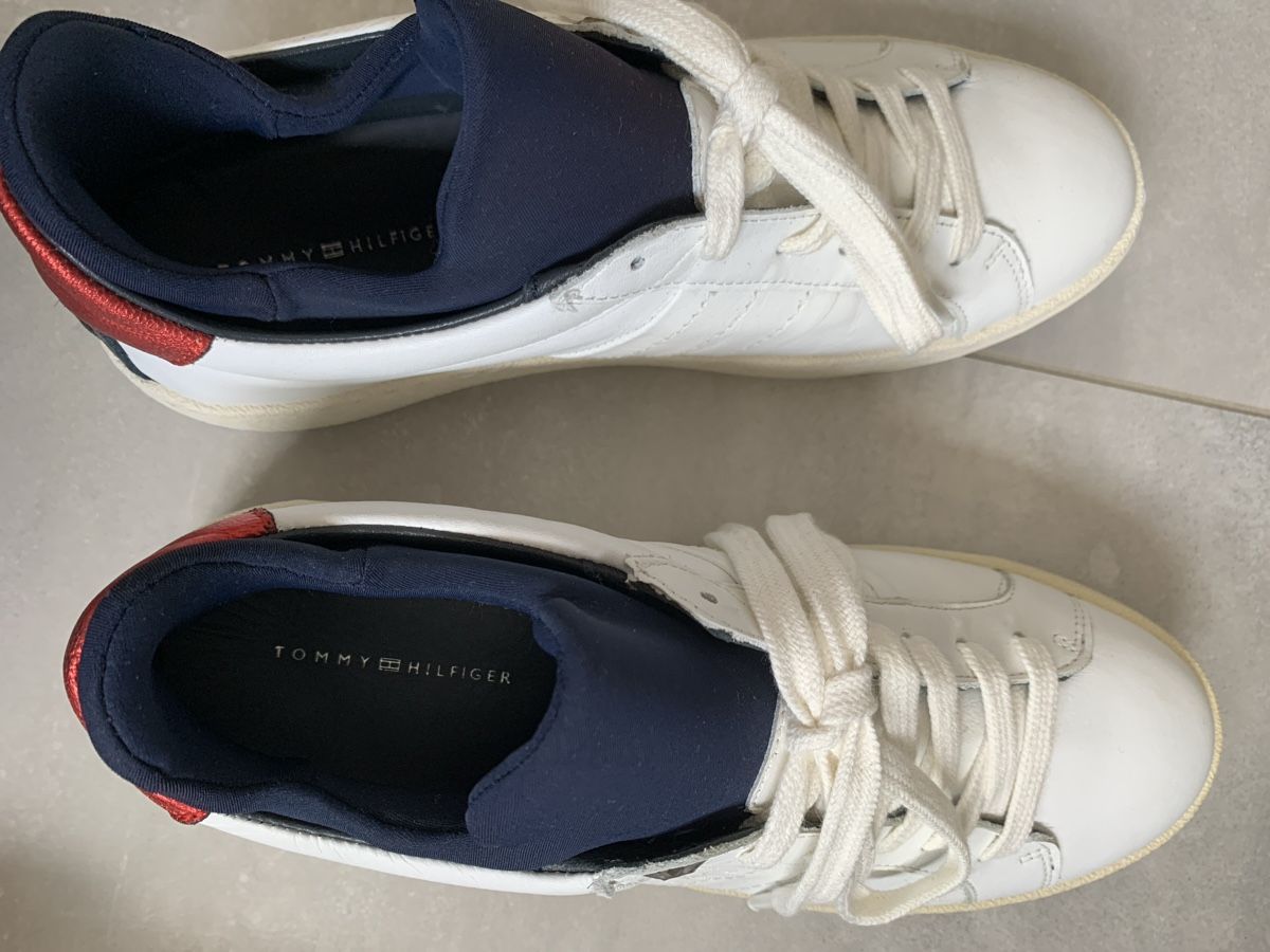 Scarpe da donna: Sneaker Gr.38 Tommy Hilfiger – Nuovo (secondo la descrizione) da Zuzwil SG venduto da alfaromeo159ti 2