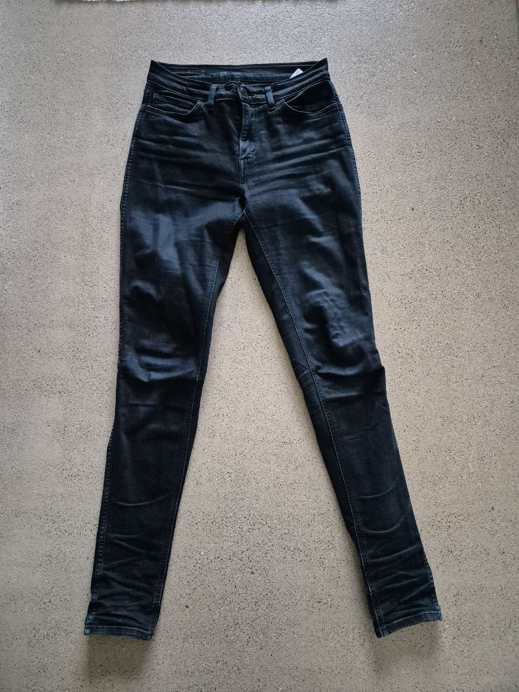 Levi's Jeans: Dunkle Levi Skinny Jeans – Usato da Schlieren venduto da nat_76vd